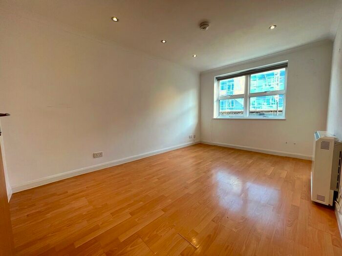 1 Bedroom Apartment To Rent In Kentish Town Road, London, NW5