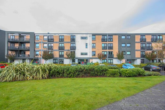 2 Bedroom Flat To Rent In Flat /, Firpark Court, Glasgow, G31