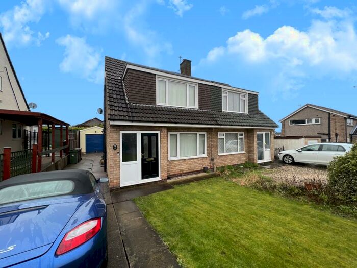 3 Bedroom Semi-Detached House To Rent In Cliffe House Avenue, Garforth, LS25