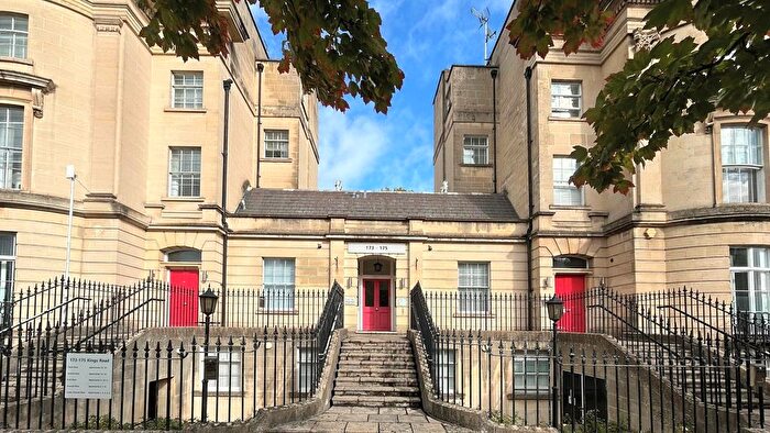 2 Bedroom Flat To Rent In Kings Road, Reading, Berkshire, RG1
