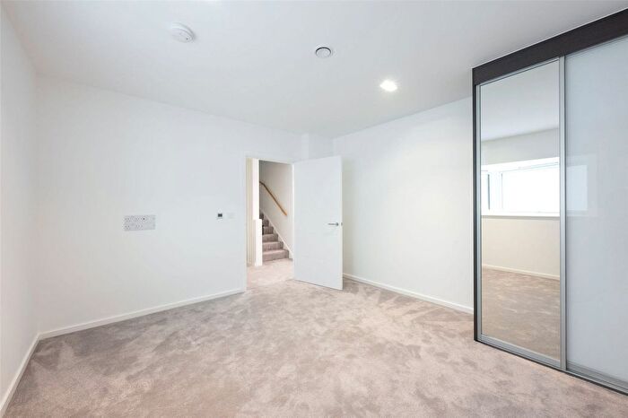 3 Bedroom Mews For Sale In Portobello Square, Cantle Mews, London, W10
