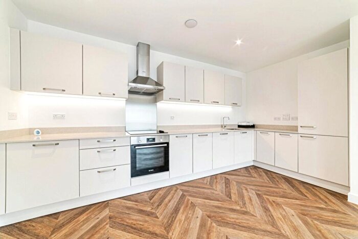 2 Bedroom Flat For Sale In Newtown Road, Henley-on-Thames, Oxfordshire, RG9
