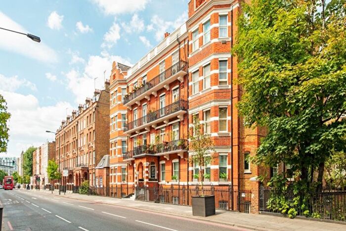 2 Bedroom Flat To Rent In Warwick Road, London, SW5