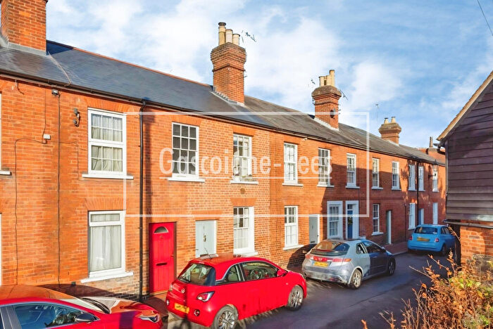 2 Bedroom Terraced House To Rent In Godalming, Surrey, GU7