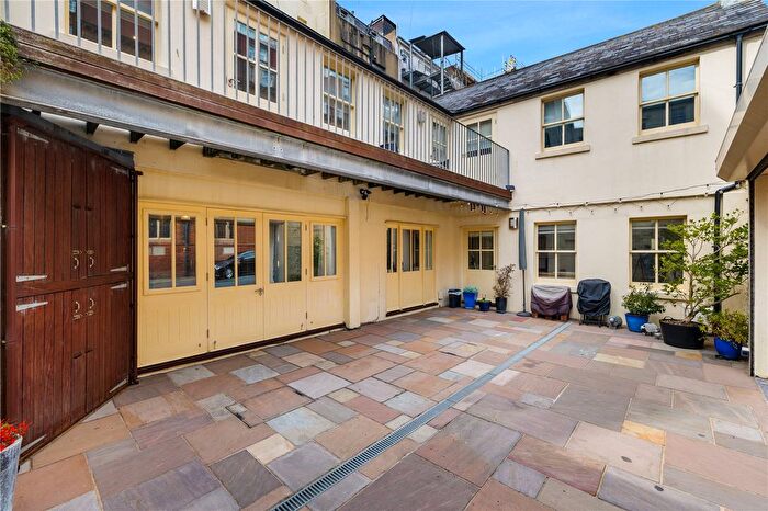 4 Bedroom End Of Terrace House To Rent In Queensbury Mews, Brighton, East Sussex, BN1