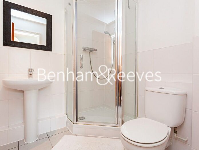 2 Bedroom Flat To Rent In Buckfast Street, Bethnal Green, E2