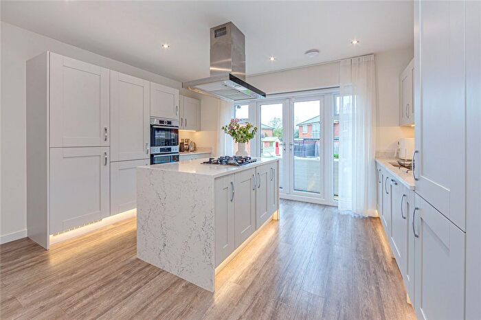 4 Bedroom Detached House For Sale In Sycamore Square, Shenley, Radlett, Hertfordshire, WD7