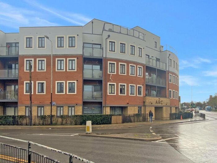 2 Bedroom Apartment To Rent In The Arc, Aylesbury, HP20