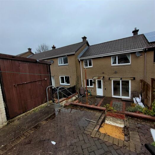 3 Bedroom Property To Rent In Bethel Place, Hirwaun, Aberdare, CF44