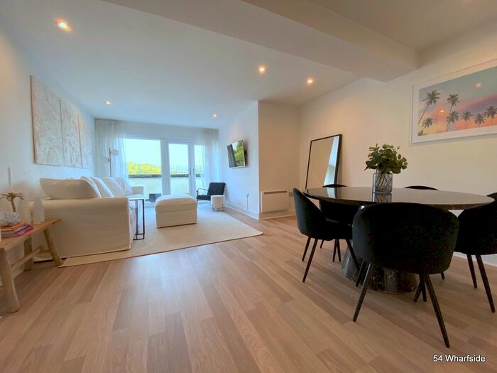 1 Bedroom Flat To Rent In Wharfside, Bury, BL8