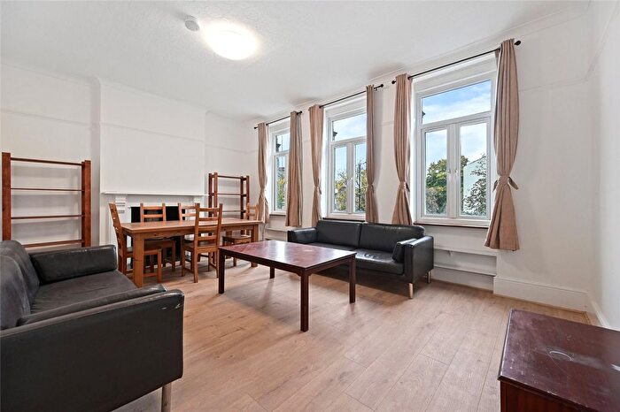 3 Bedroom Maisonette To Rent In North End Crescent, West Kensington, London, W14