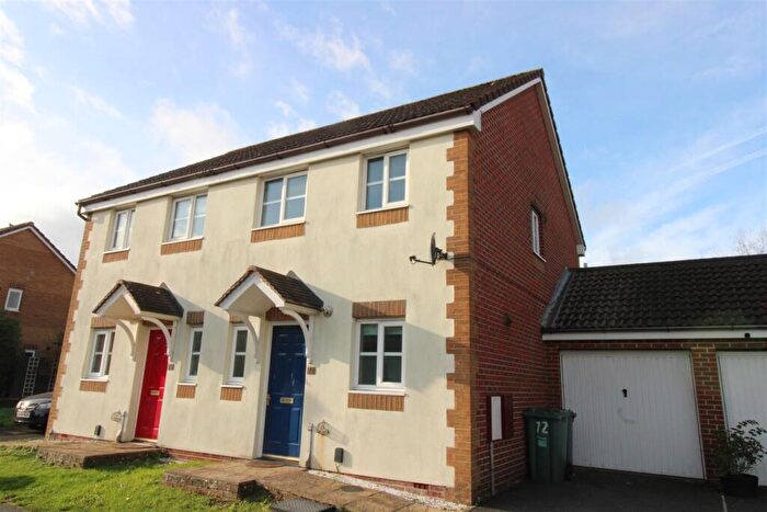 2 Bedroom House For Sale In Seaview Road, Cowes, PO31