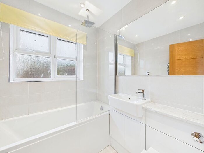 2 Bedroom Semi-Detached House For Sale In Primrose Copse, Horsham, RH12