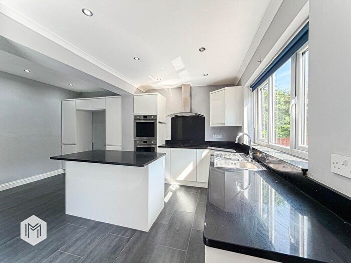 4 Bedroom Semi-Detached House For Sale In North Grove, Worsley, M28