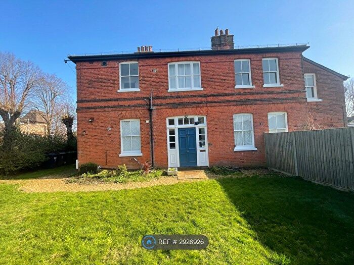 2 Bedroom Flat To Rent In Salisbury Road, Barnet, EN5