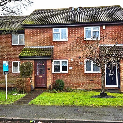 2 Bedroom Terraced House To Rent In Lansdowne Way, High Wycombe, HP11