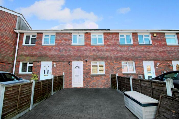 3 Bedroom Terraced House To Rent In Taunton Road, Harold Hill, Romford RM3