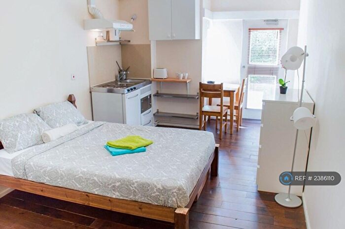 Studio To Rent In Mapesbury Lodge, London, NW2