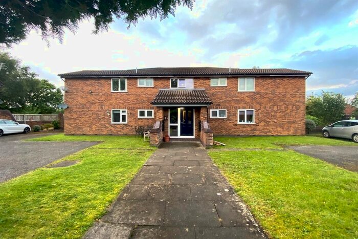 Studio To Rent In Brackenwood Mews, Wilmslow, SK9