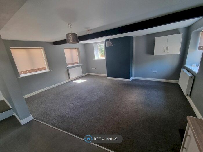 5 Bedroom Semi-Detached House To Rent In George Street, Wigton, CA7