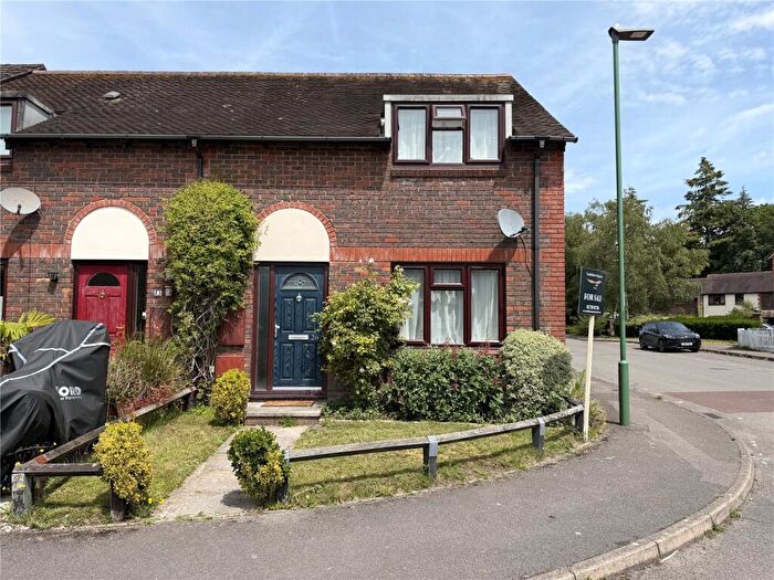 2 Bedroom End Of Terrace House For Sale In Southdown Close, Midhurst, GU29