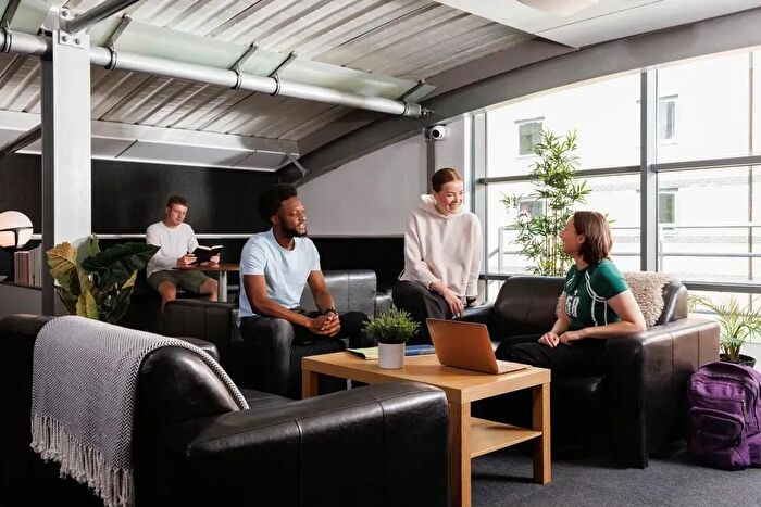 1 Bedroom Flat To Rent In Clarence Road, Leeds, LS10