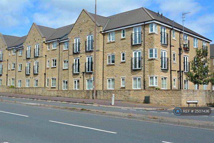 2 Bedroom Flat To Rent In Moorlands Edge, Huddersfield, HD3