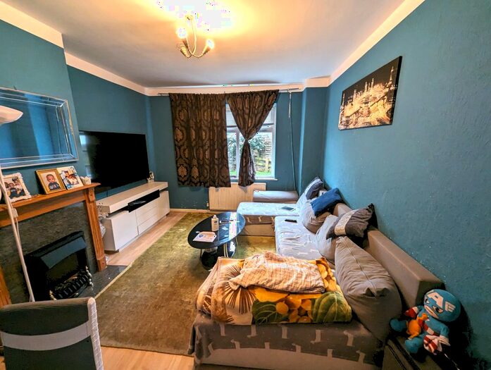 3 Bedroom End Of Terrace House To Rent In Margery Road, Dagenham, RM8