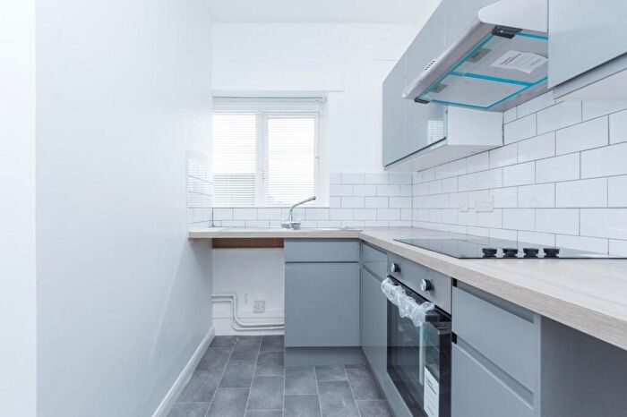 1 Bedroom Flat To Rent In Beresford Gardens, Cliftonville, CT9