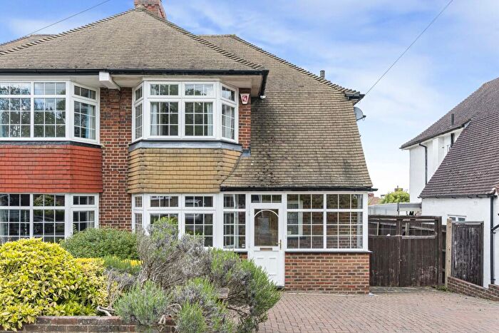 3 Bedroom Semi-Detached House To Rent In Palace View, Croydon, CR0