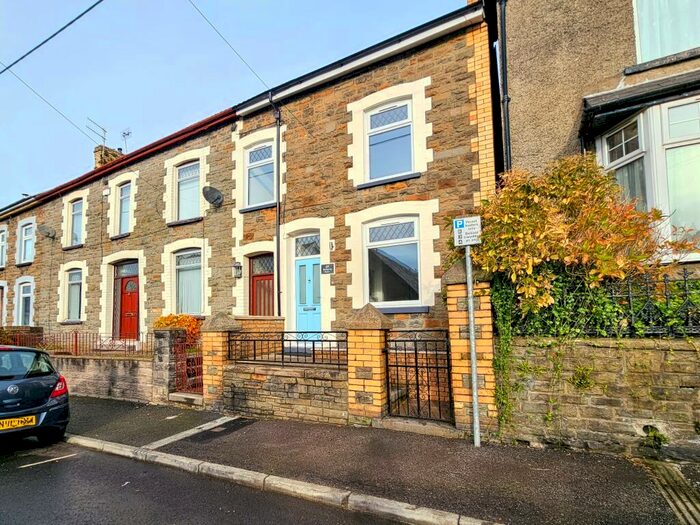 3 Bedroom End Of Terrace House To Rent In Birchgrove Street, Porth, CF39