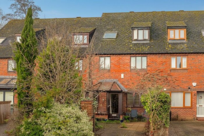 4 Bedroom Terraced House For Sale In Trinity Street, Oxford, OX1