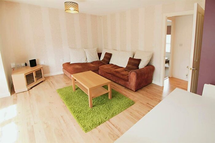 2 Bedroom Apartment To Rent In Raleigh Street, Nottingham, NG7