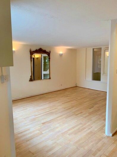 3 Bedroom Flat To Rent In Whistler Walk, Worlds End Estate, London, SW10