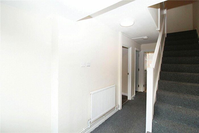 1 Bedroom Maisonette To Rent In Old Lodge Lane, Purley, CR8