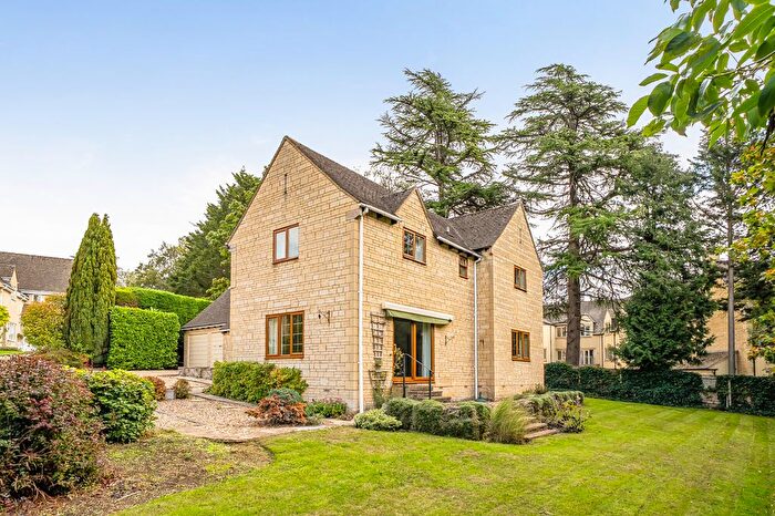 4 Bedroom Detached House For Sale In Stratton, Cirencester, GL7