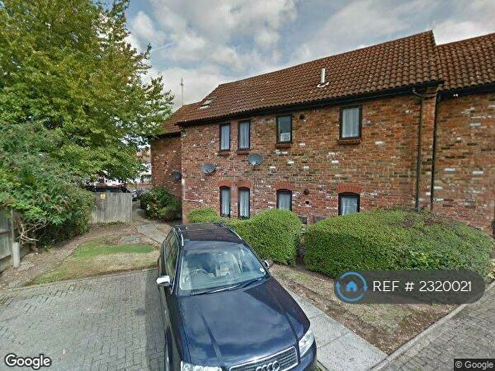 Studio To Rent In Barnaby Close, Harrow, HA2