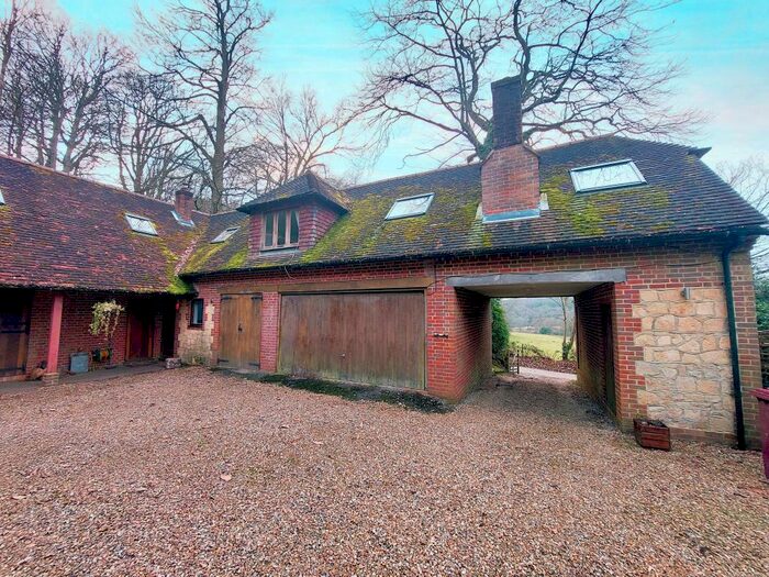 2 Bedroom Apartment To Rent In Stedham, GU29