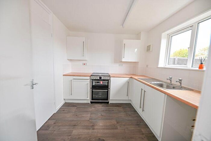 2 Bedroom Flat To Rent In Merganser Close, Gosport, PO12