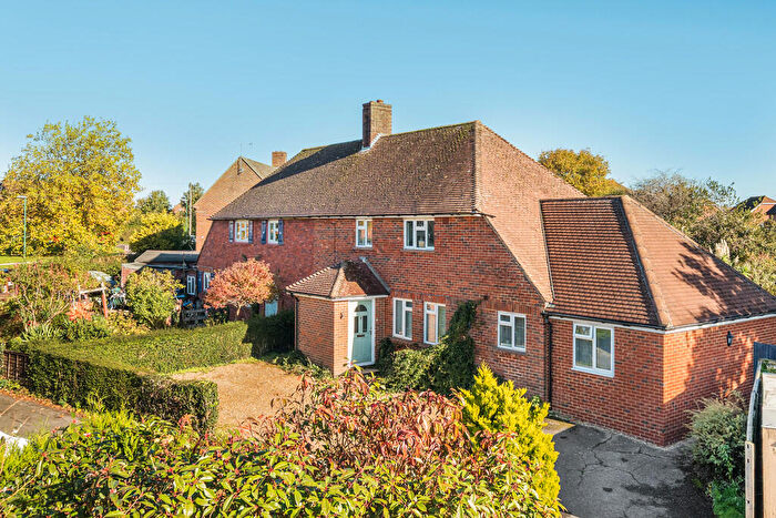 4 Bedroom Semi Detached House For Sale In Frenches Mead, Billingshurst, RH14