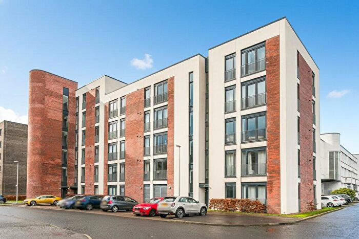 2 Bedroom Flat For Sale In Arneil Drive, Edinburgh, EH5