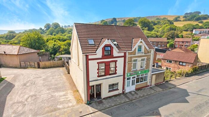 5 Bedroom Flat For Sale In Gwern Avenue, Senghenydd, CF83
