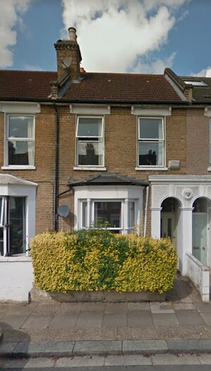 2 Bedroom Flat To Rent In Colwell Road, London, SE22