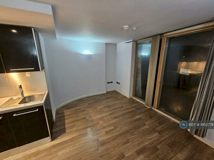 2 Bedroom Flat To Rent In Wellington Street, Leeds, LS1