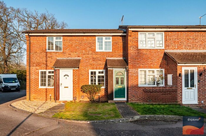2 Bedroom Terraced House For Sale In Oakwood, Chineham, RG24