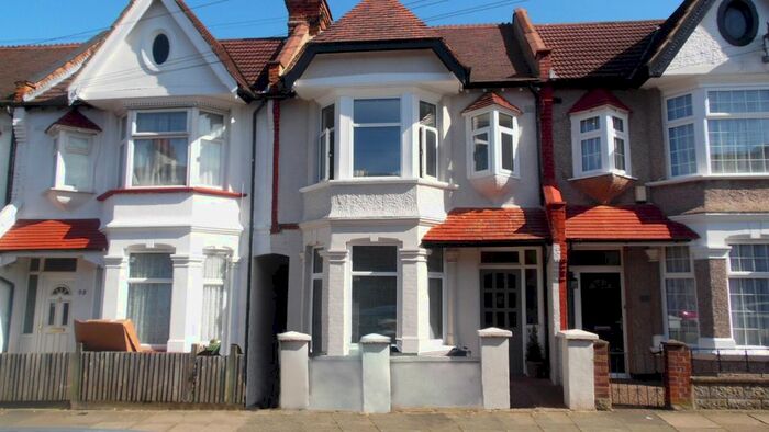 4 Bedroom Terraced House To Rent In Ashbourne Road, Mitcham, Surrey, CR4