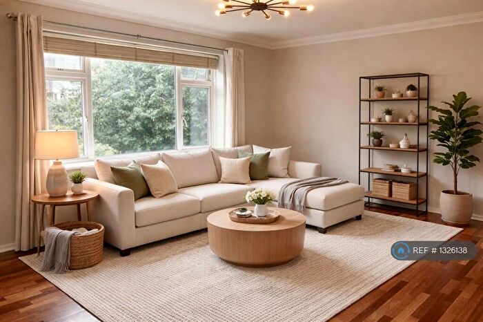 2 Bedroom Flat To Rent In Cliveden Close, Brighton, BN1