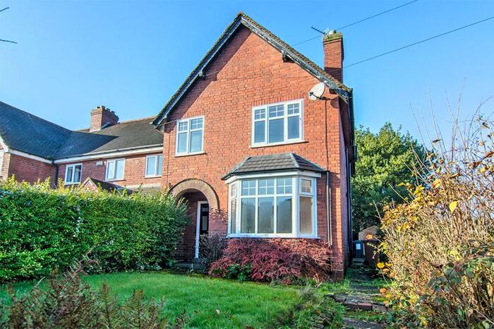 3 Bedroom Semi-Detached House To Rent In Chase Road, Burntwood, WS7