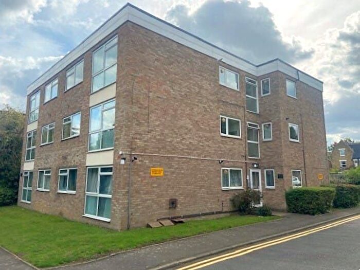 1 Bedroom Flat To Rent In Beckenham Grove, Bromley, BR2