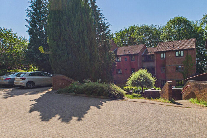1 Bedroom Apartment For Sale In Clarendon Close, Hemel Hempstead, HP2